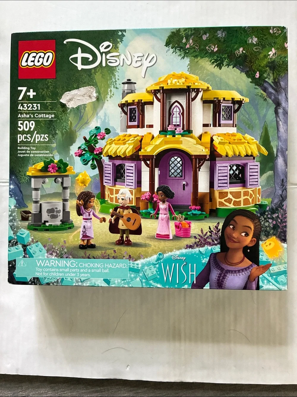 New in Box Asha’s Cottage Lego Set Ages 7 + 509 Pieces