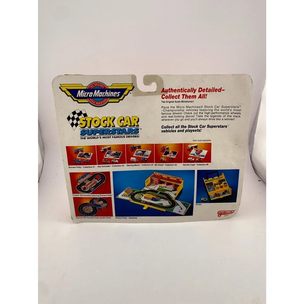 Vintage 1991 Galoob Micro Machines Stock Car Superstars Richard Petty Race Team