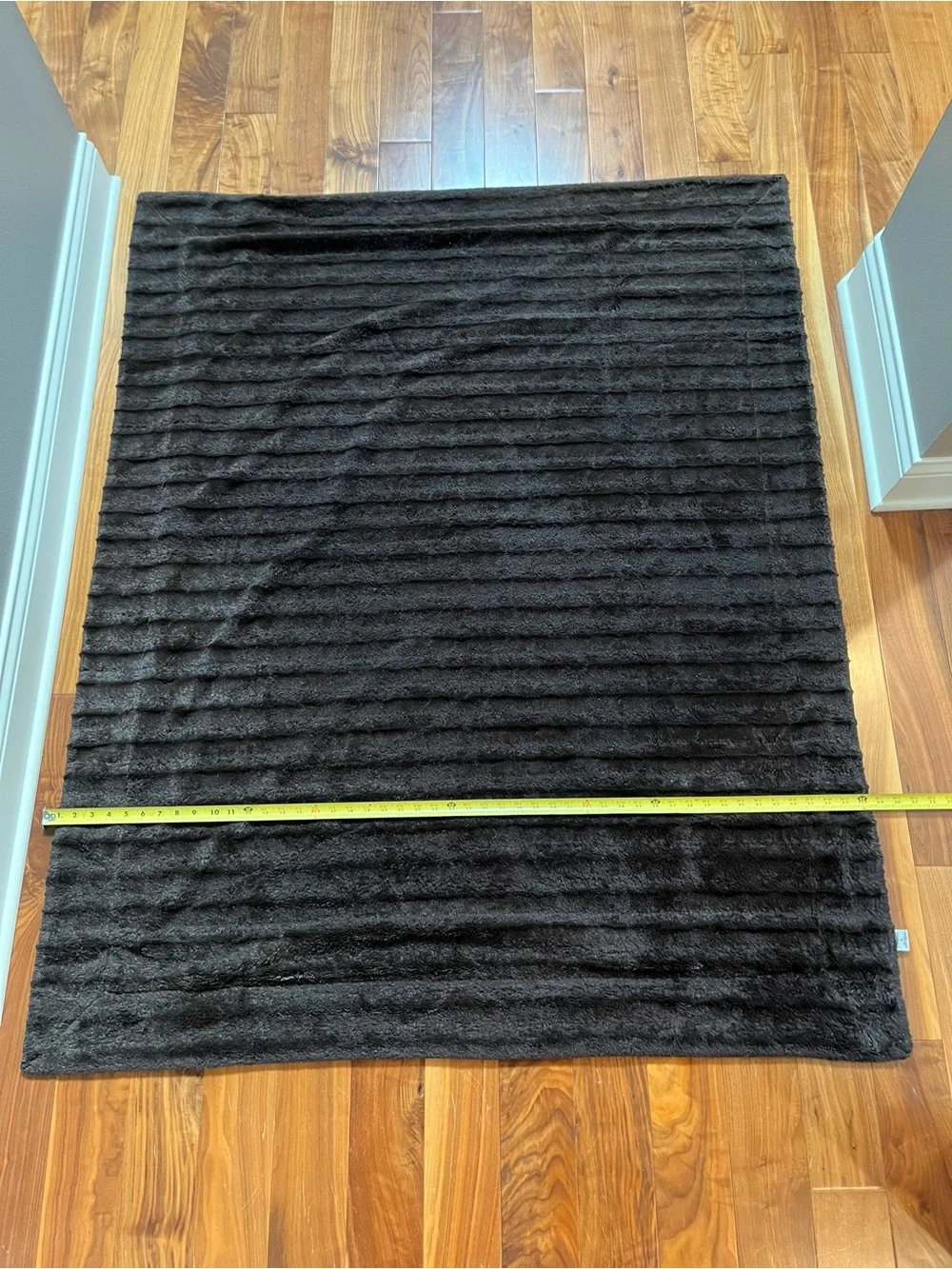 THRO by Marlo Lorenz Plush Faux Fur Throw Blanket Dark Brown