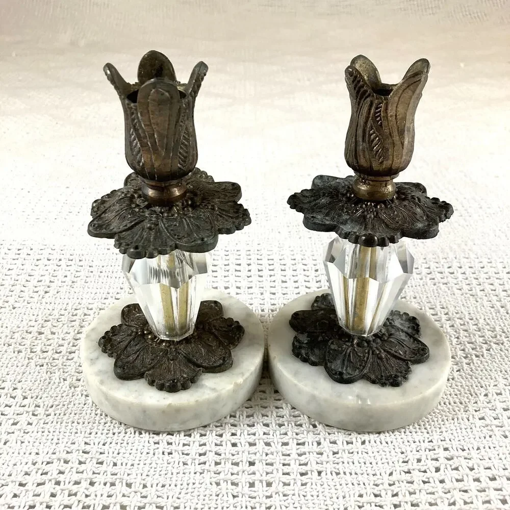 A.B. Moulds them table