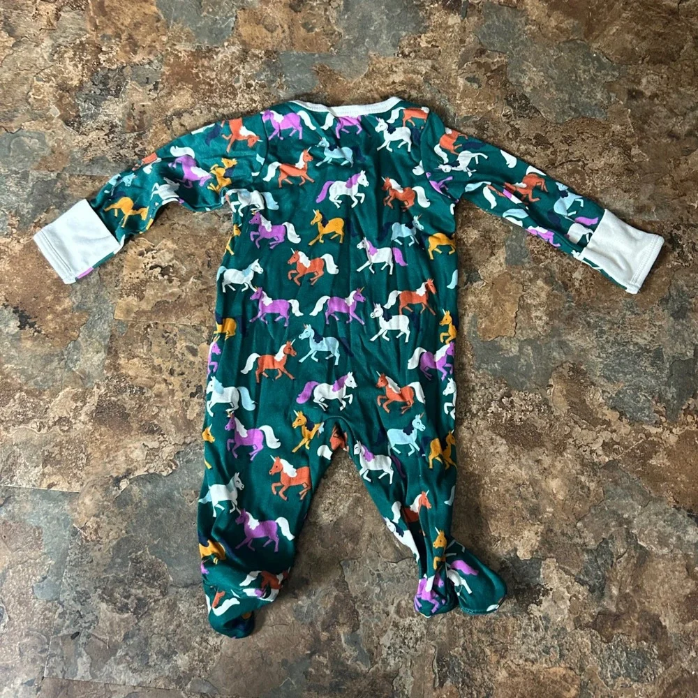 Wonder Nation Unicorn Pajamas Baby Girls Size 0-3 Months Footie Pjs Pajama NEW