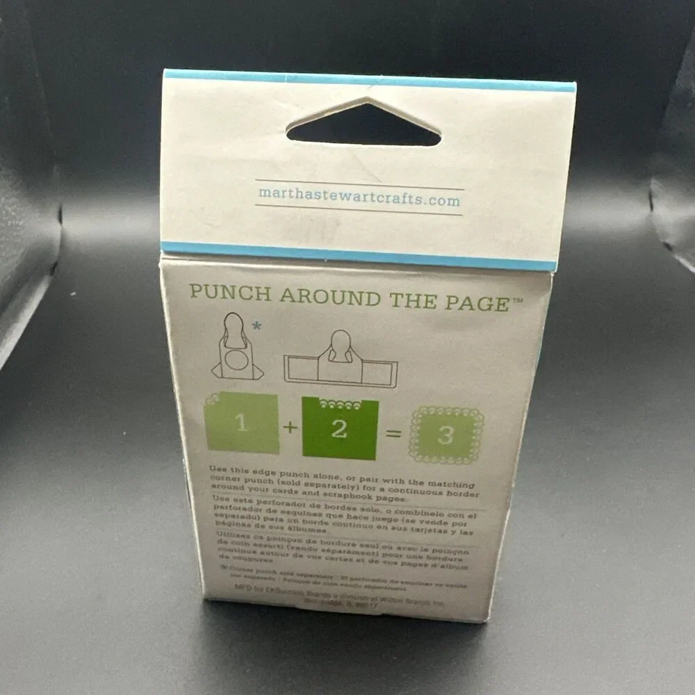 MARTHA STEWART OPTIC DOT EDGE PUNCH AROUND THE PAGE 42-40060 New