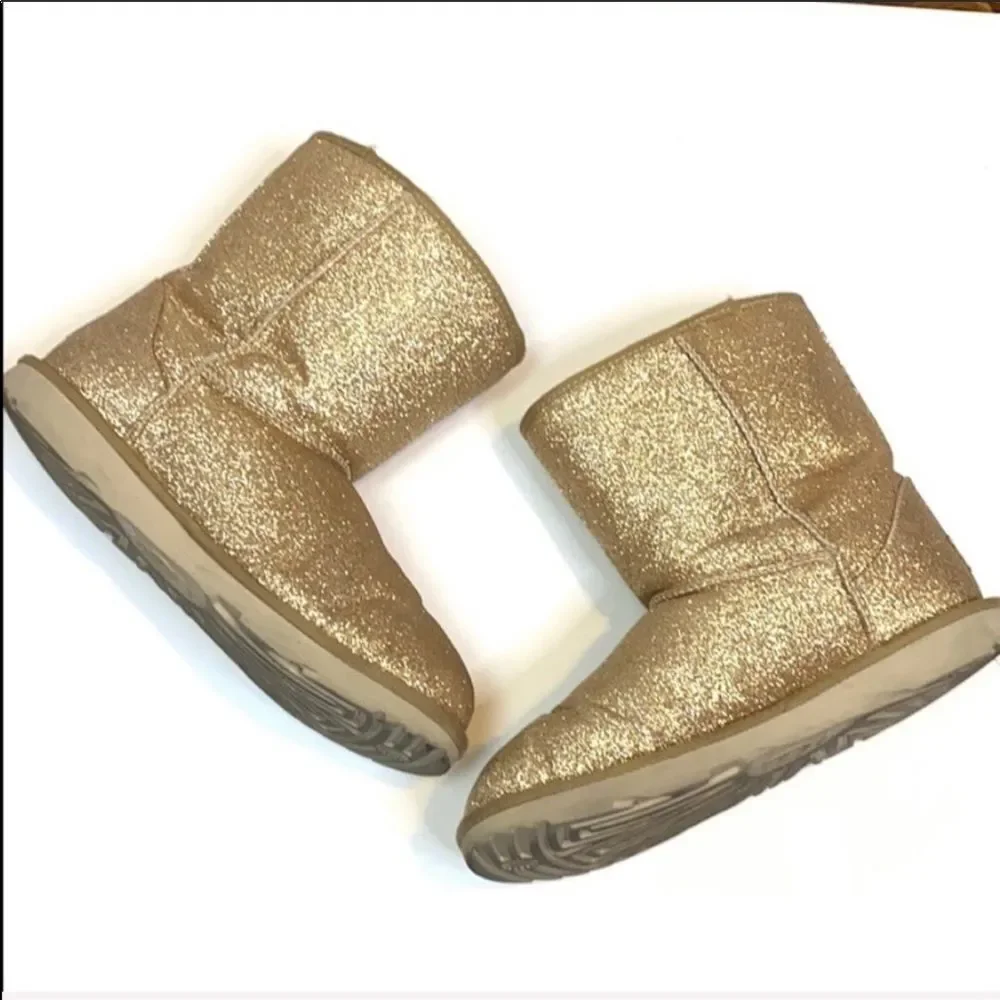 UGG classic short