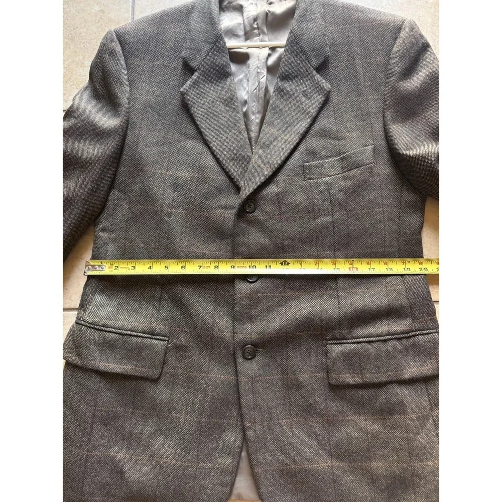 Corneliani mark shale