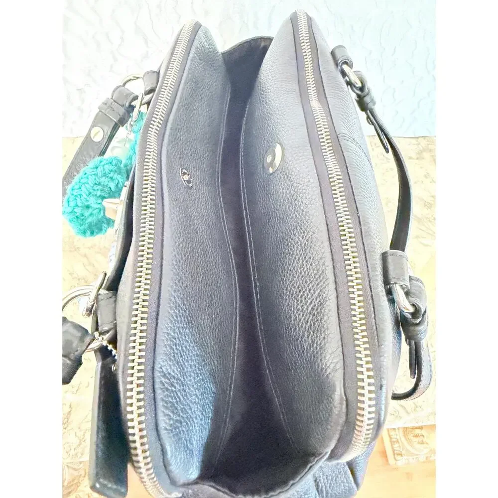 Coach vtg penelope