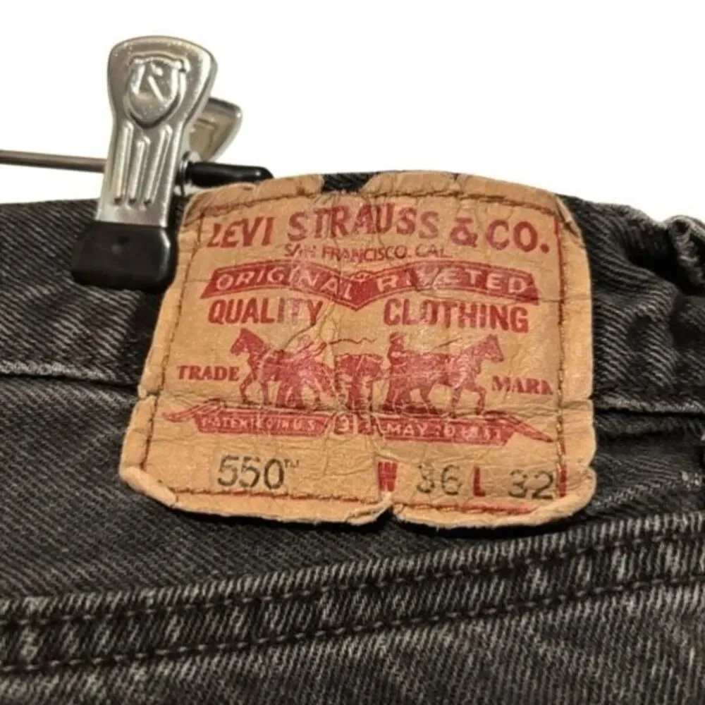 Levis fit some paint