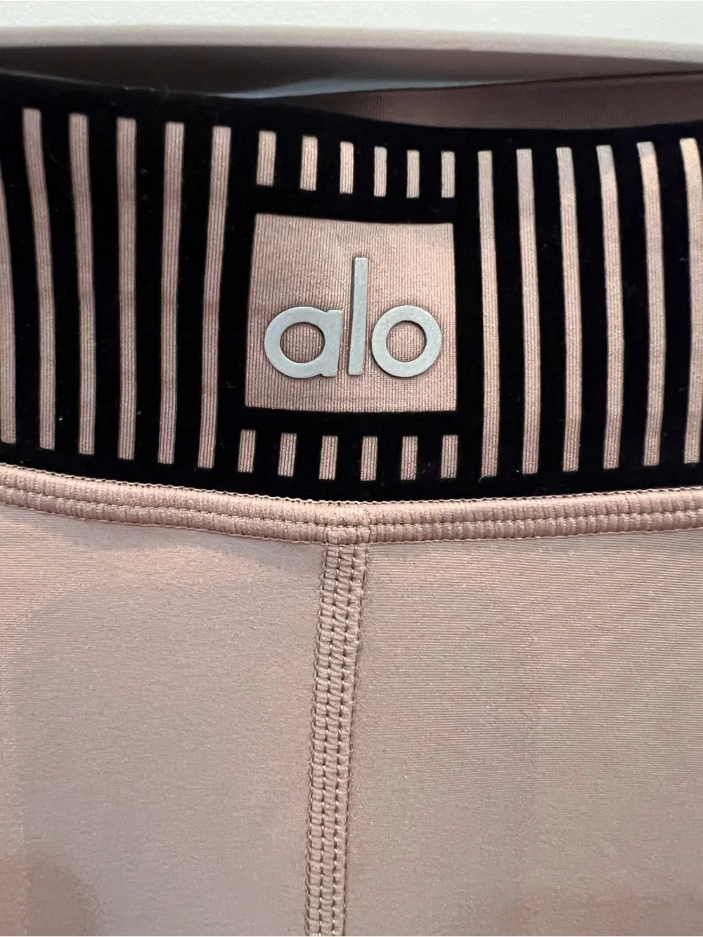ALO Yoga alo yoga