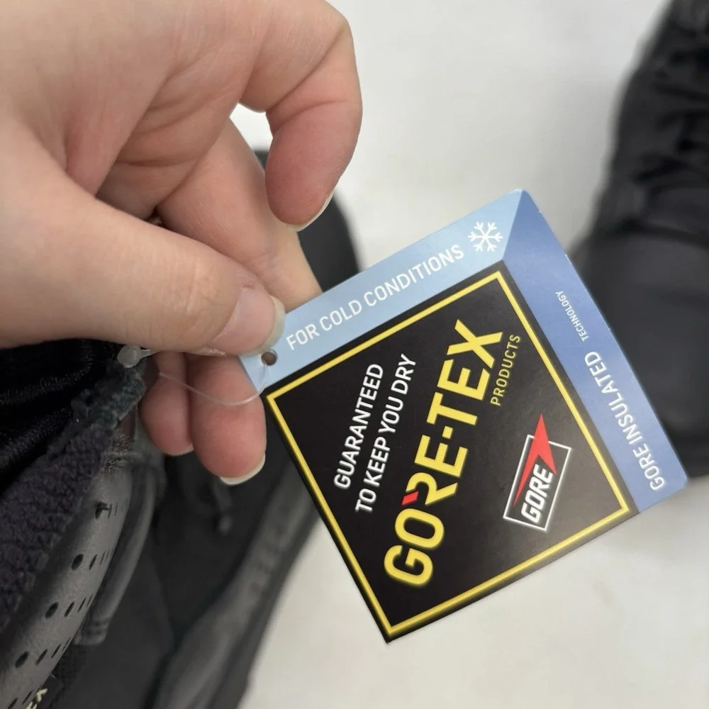 Nike shop confidence