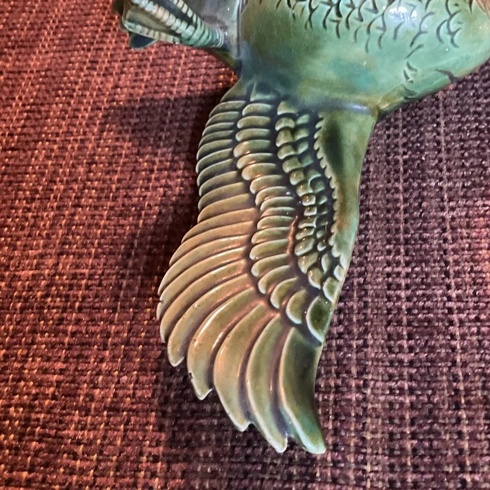 Green Bird Reptile Decor