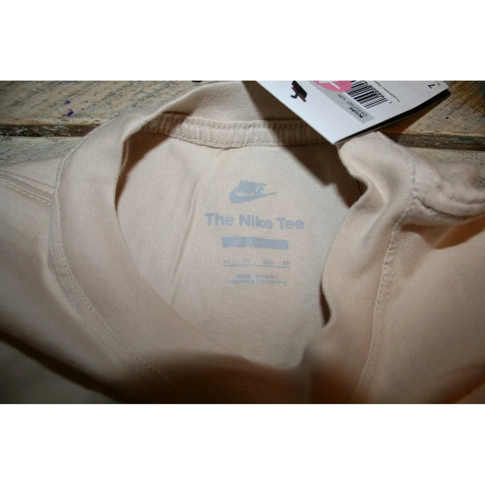 Nike Kids XS Sportswear Essential Loose Fit Crop‎ T-Shirt Tan Beige DH5750-126