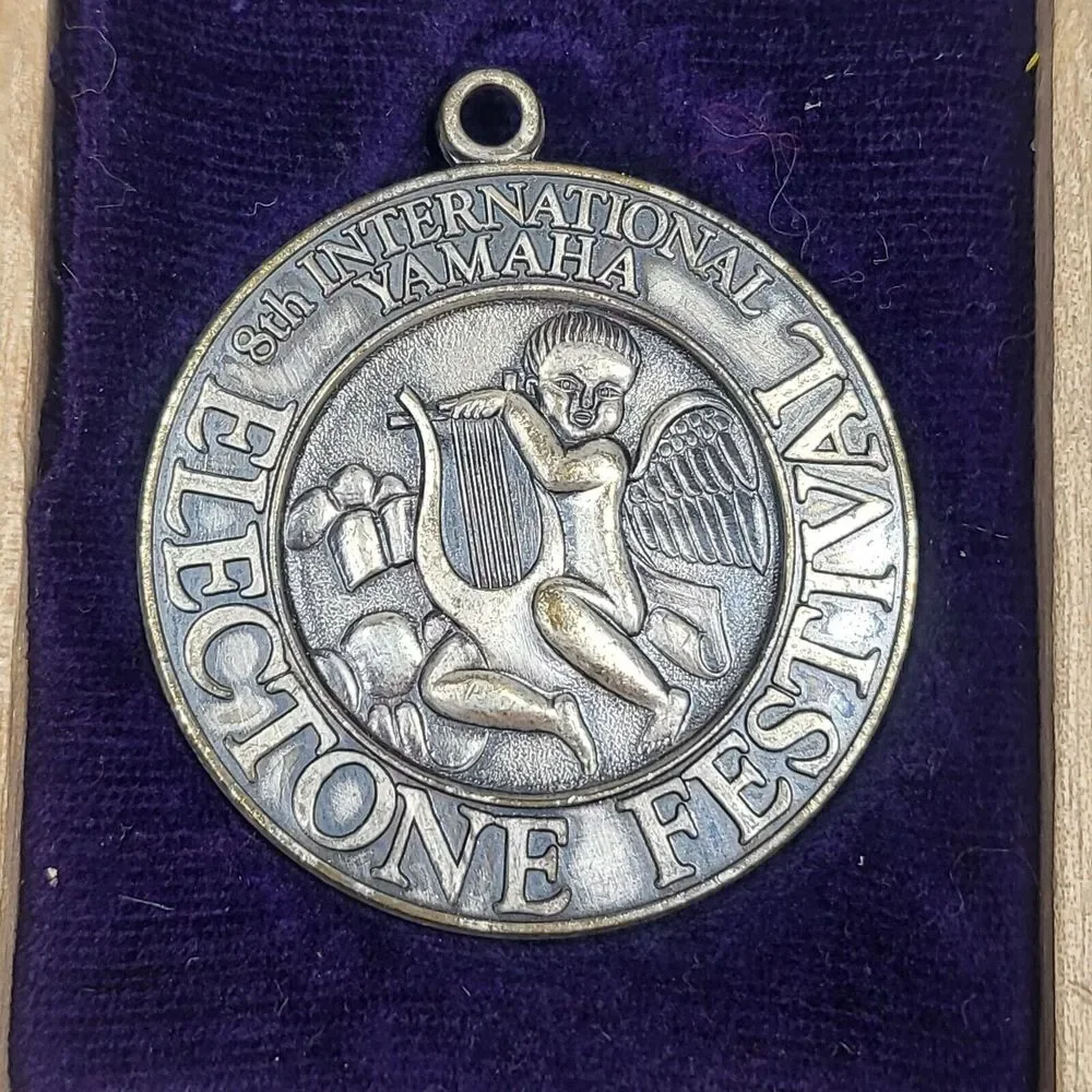 yahama vintage pendant