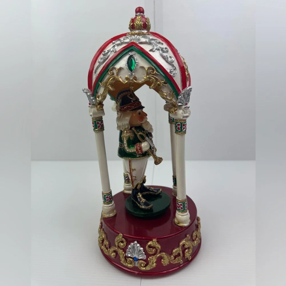 VTG Pacific Rim Resin Enamel Nutcracker Trumpet Player Musical Box 55213