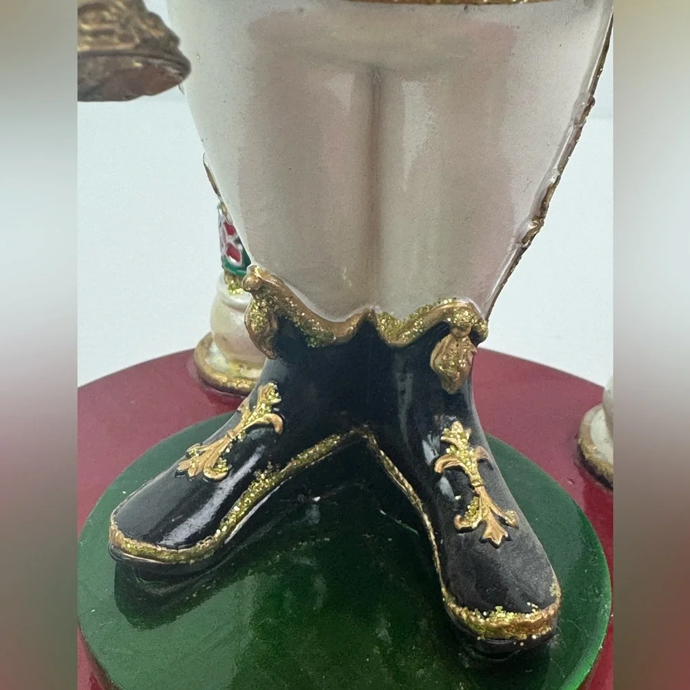 VTG Pacific Rim Resin Enamel Nutcracker Trumpet Player Musical Box 55213