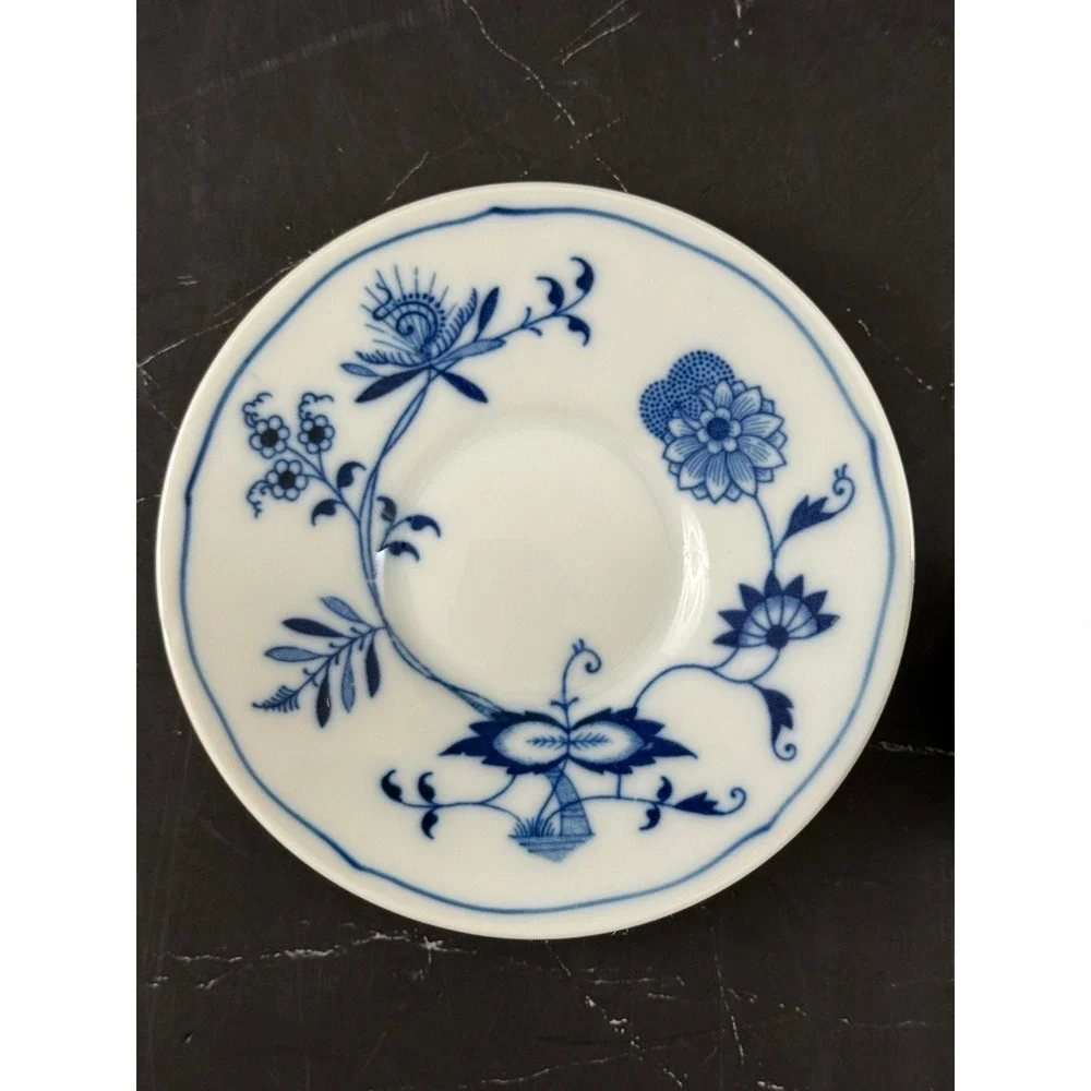 Blue Danube vtg blue