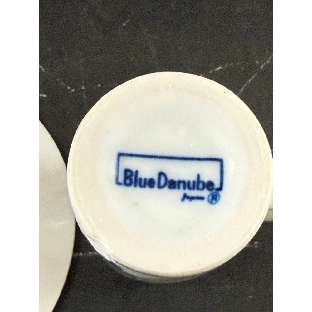 Blue Danube vtg blue