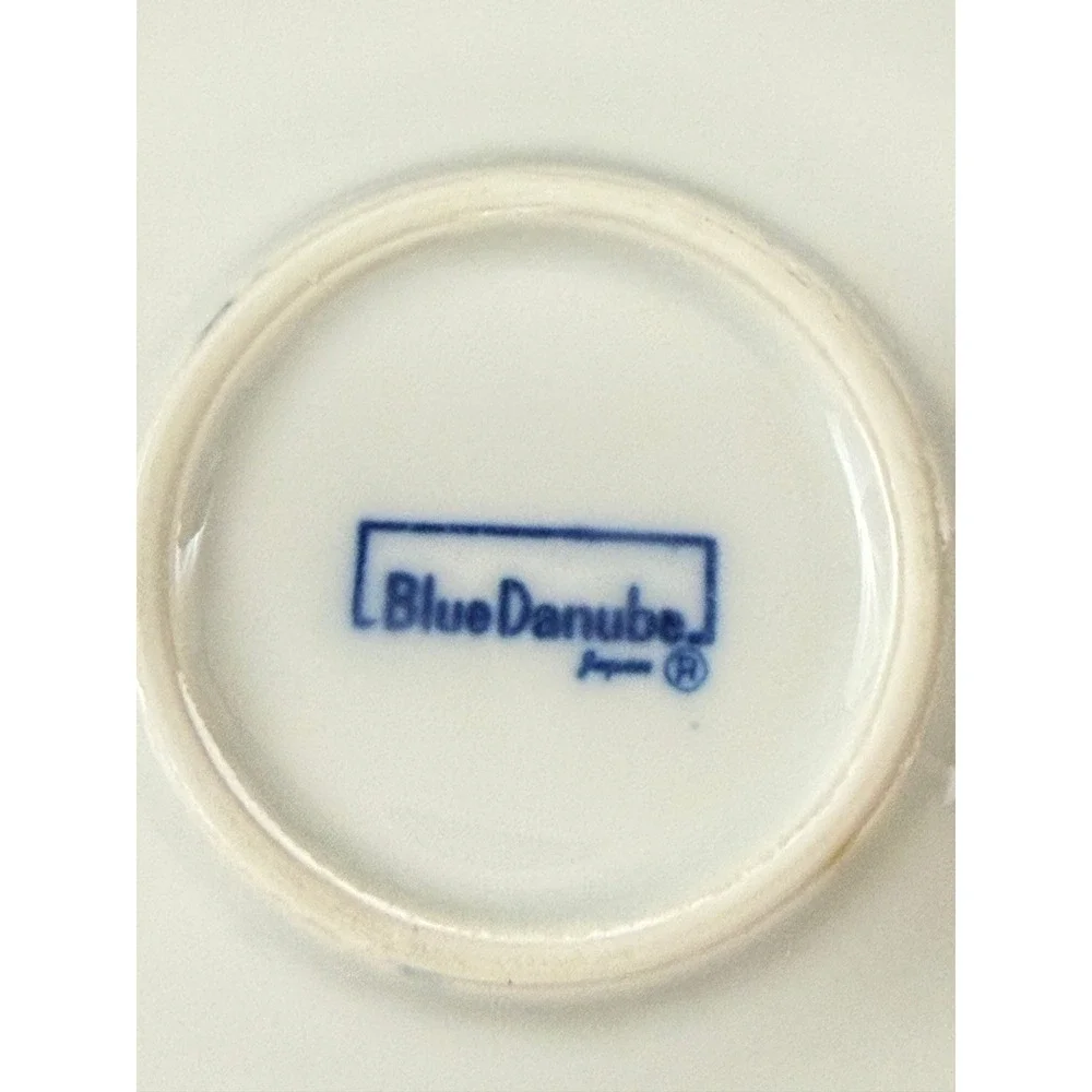 Blue Danube vtg blue