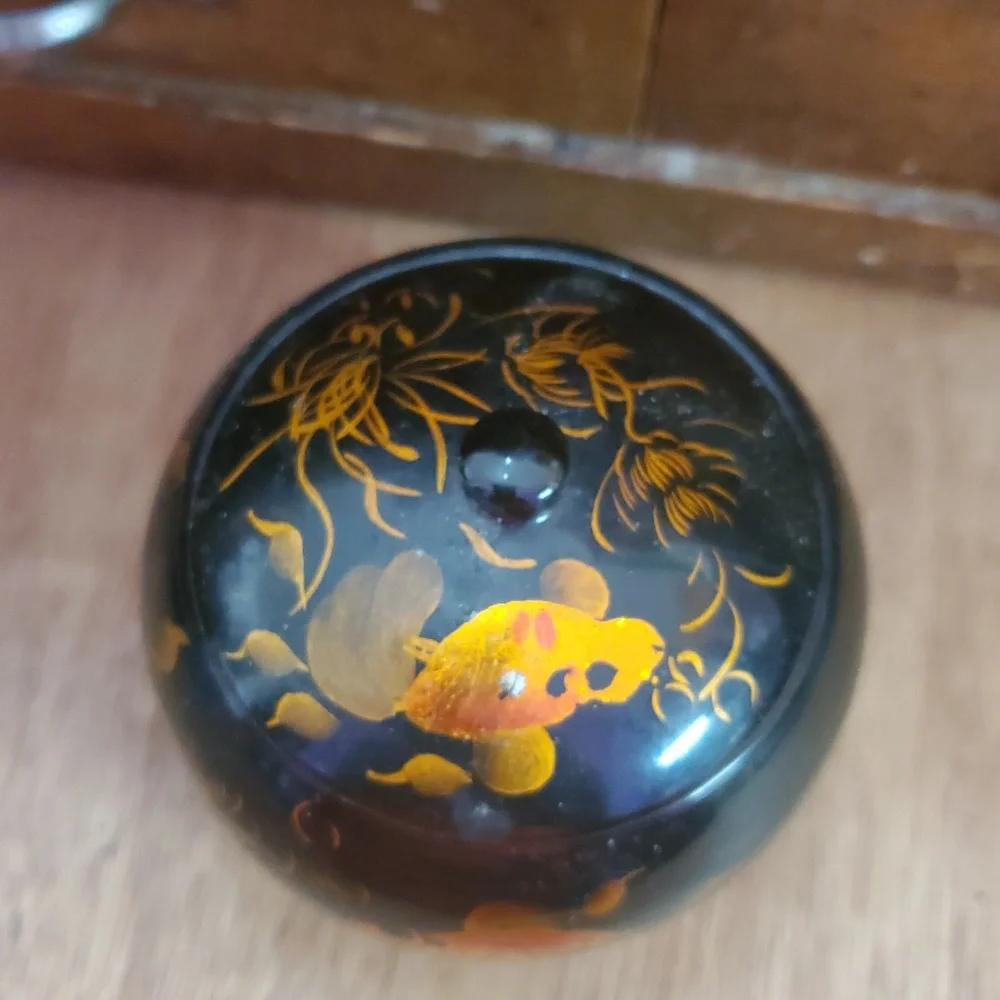 N/A beautiful lacquerware