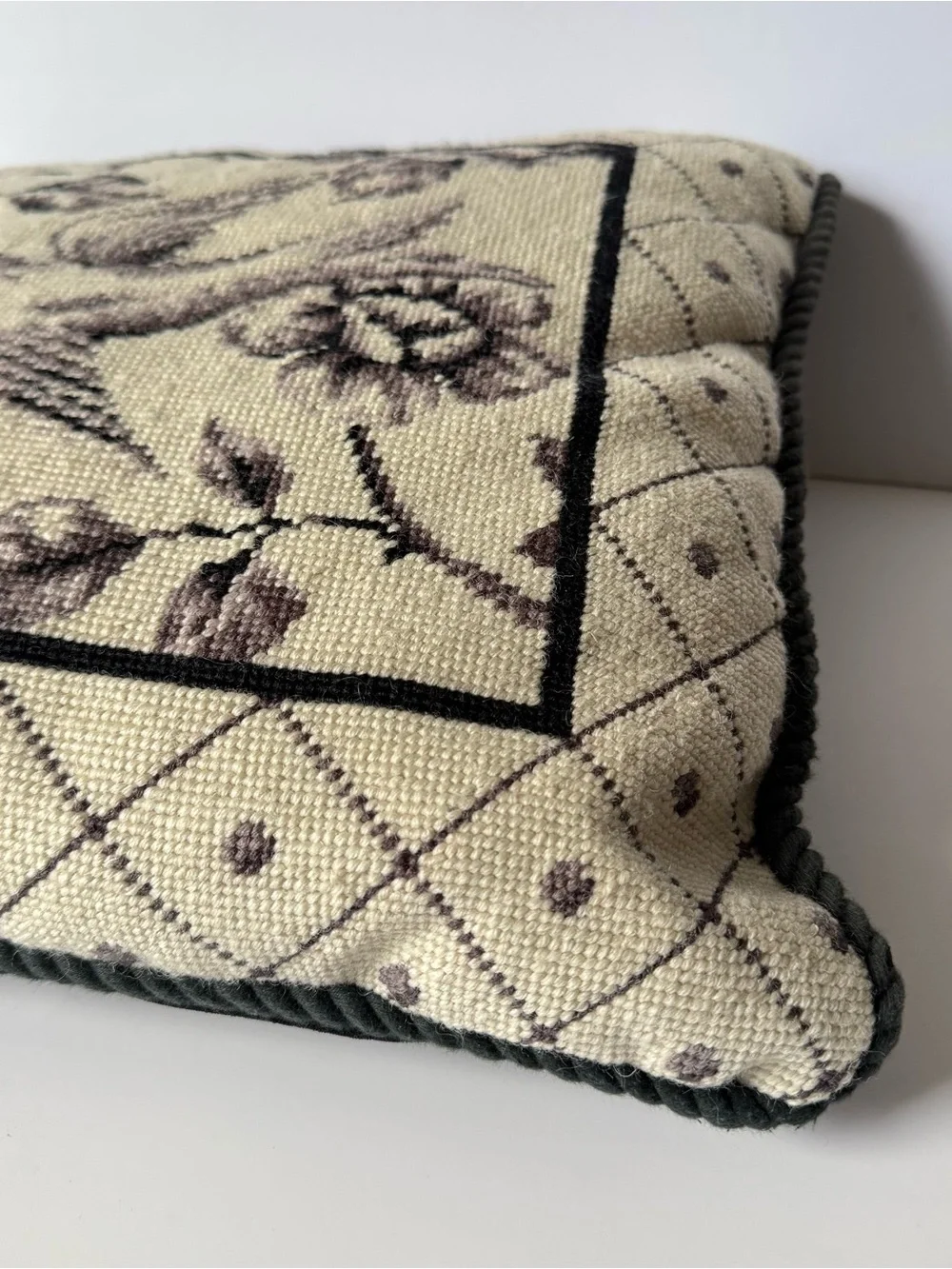 Vintage bird lattice