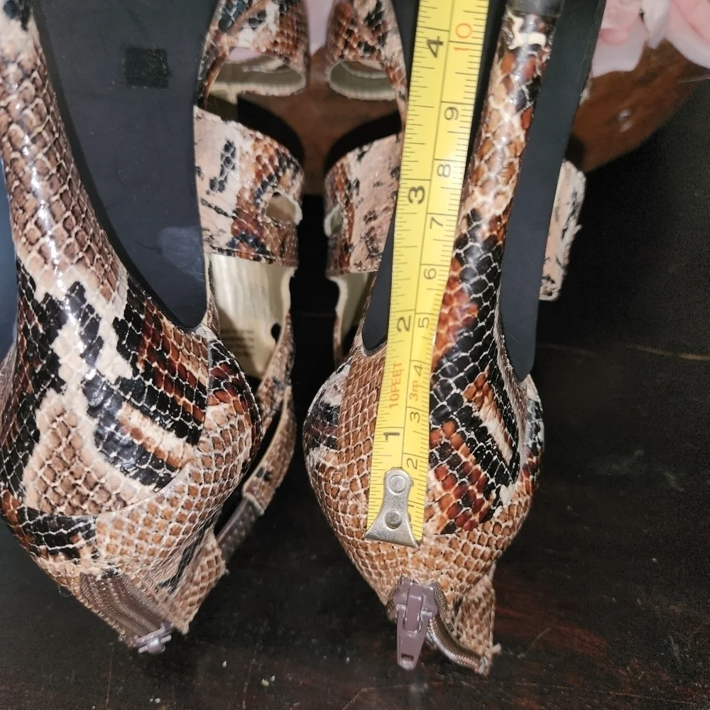 Cathy Jean size 6 Heels