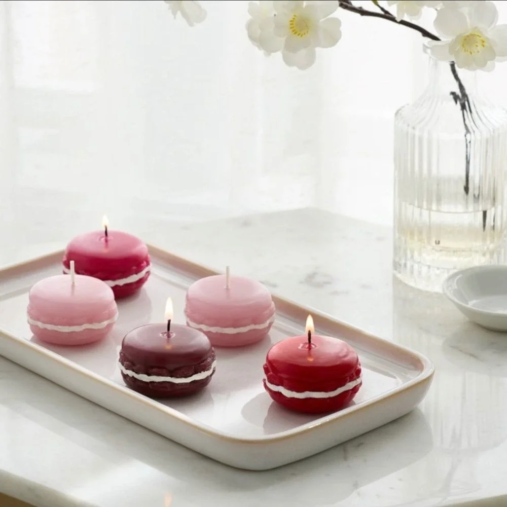 Threshold macaron shaped