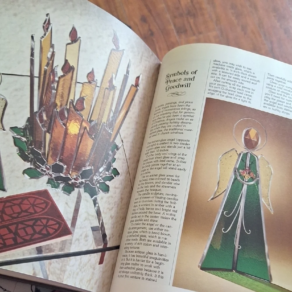Treasury of Christmas Crafts & Foods Book