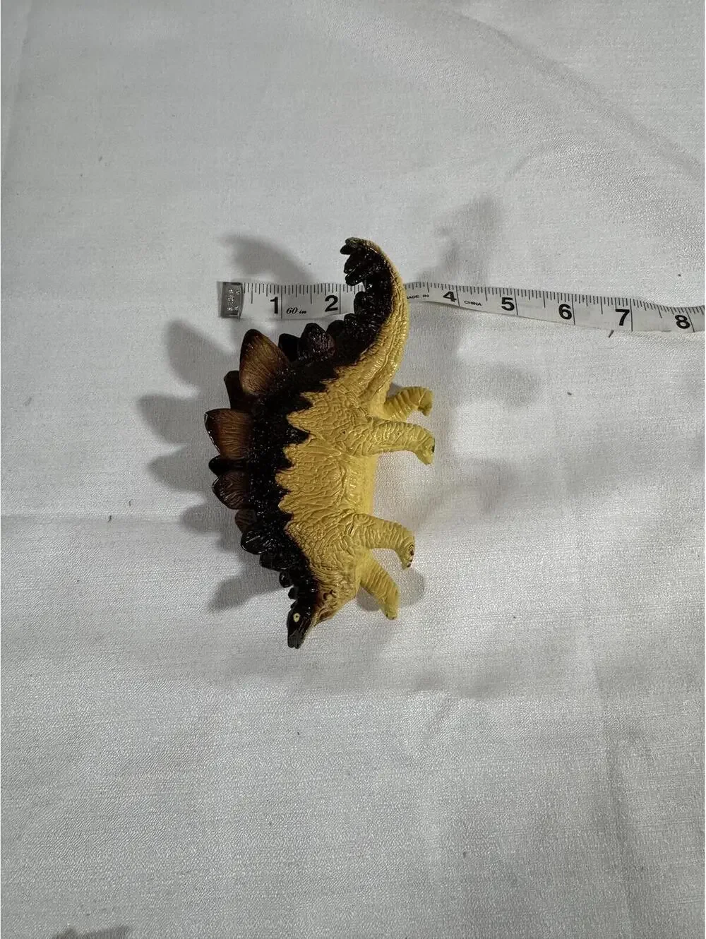 Vintage Stegosaurus 1988 Safari LTD‎ Carnegie Collection Dinosaur Yellow Brown
