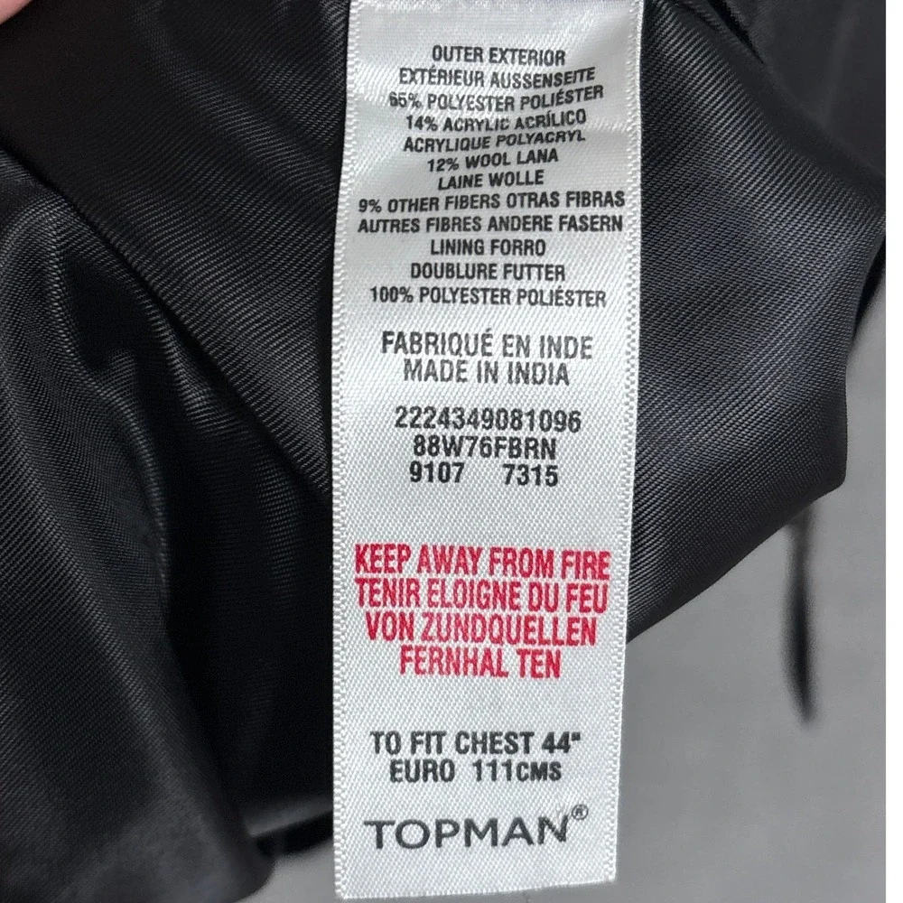 Topman vest features