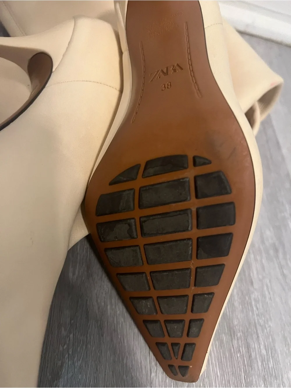Zara elegant cream