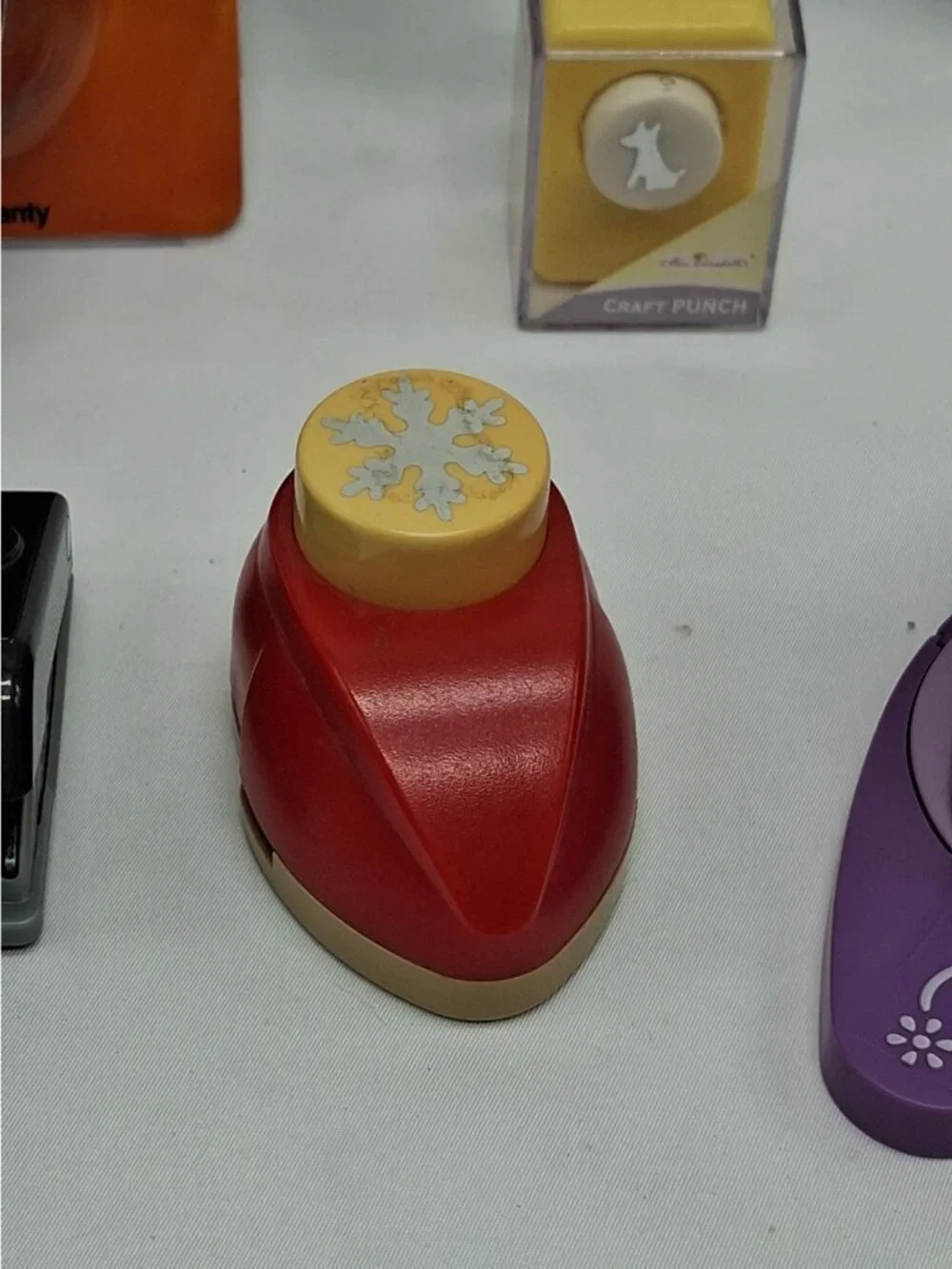 Fiskars paper punch