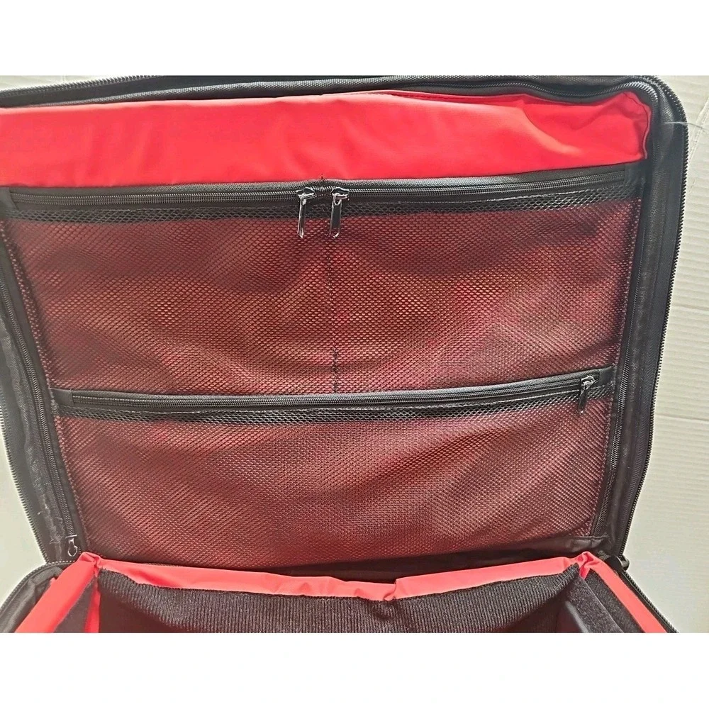 Pelican rolling camera
