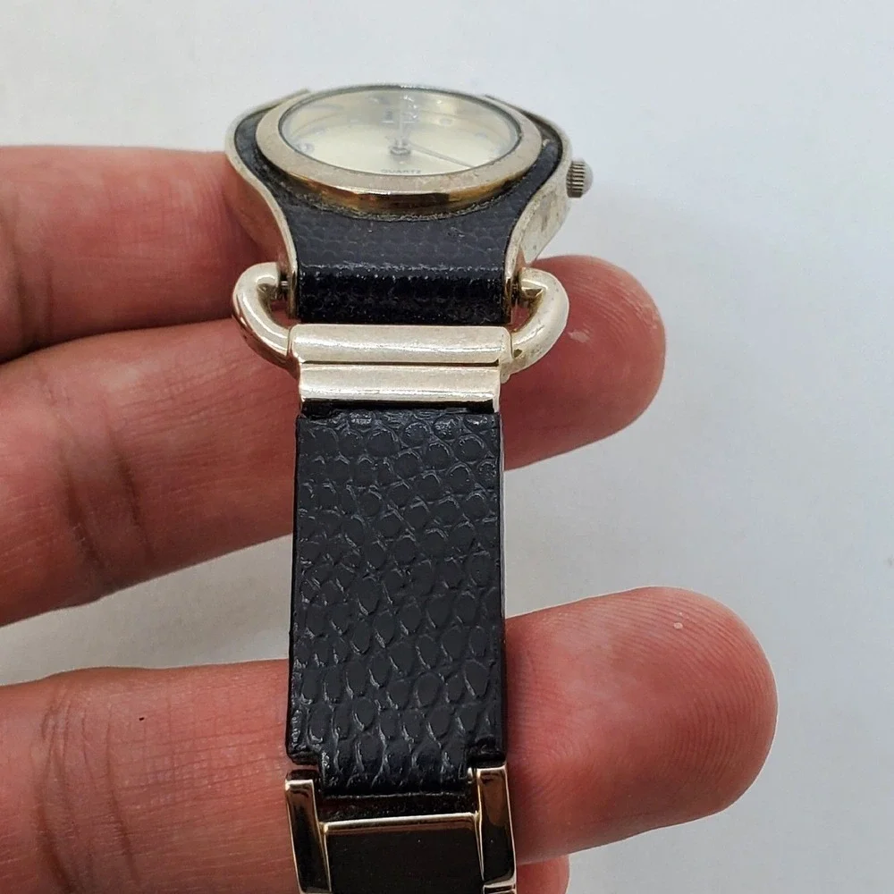 Women's Watch 30MM Gray Dial Black Gray Metal Leather Bands 7
