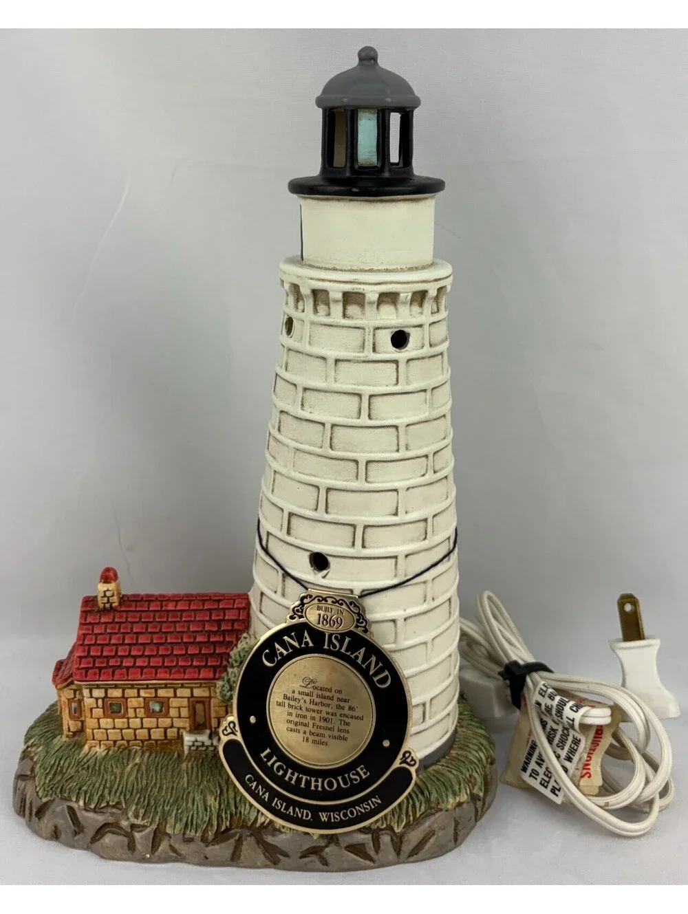 Vintage 1993 Geo. Z. Lefton Cana Island Lighthouse Accent Lamp 01117