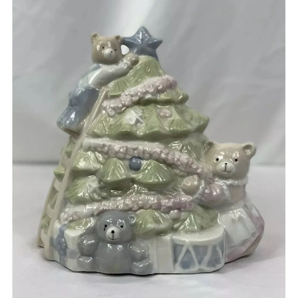 Christmas Music Tree Made Of Ceramic‎ Plays 