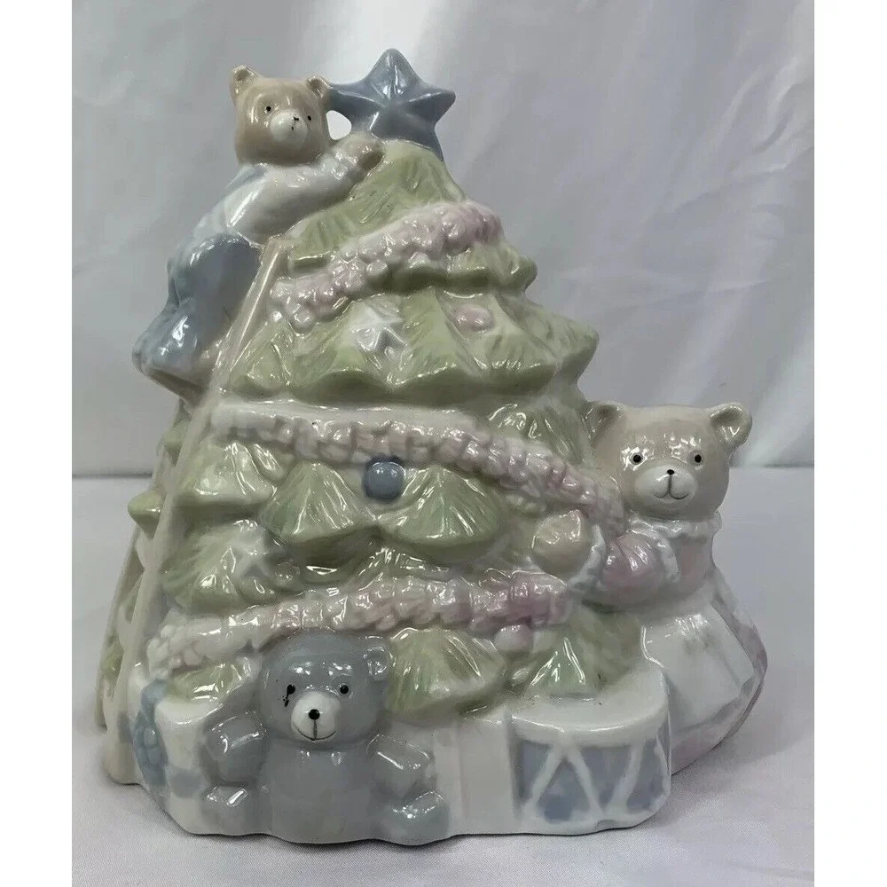 Christmas Music Tree Made Of Ceramic‎ Plays 