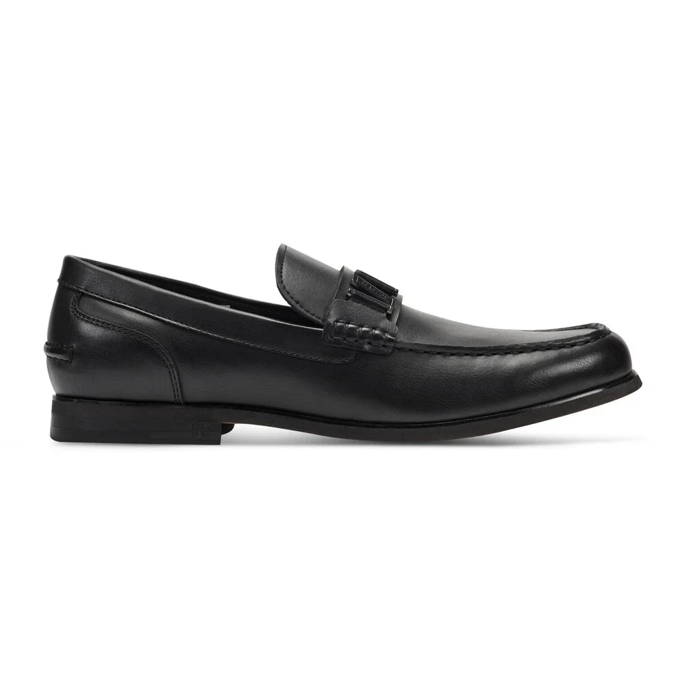 Kenneth Cole Reaction kenneth cole