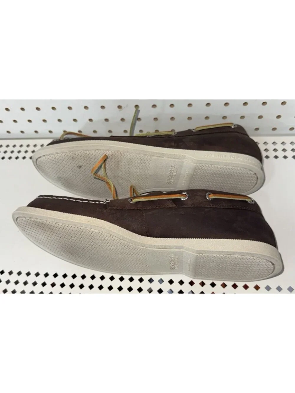 Sperry excellent see