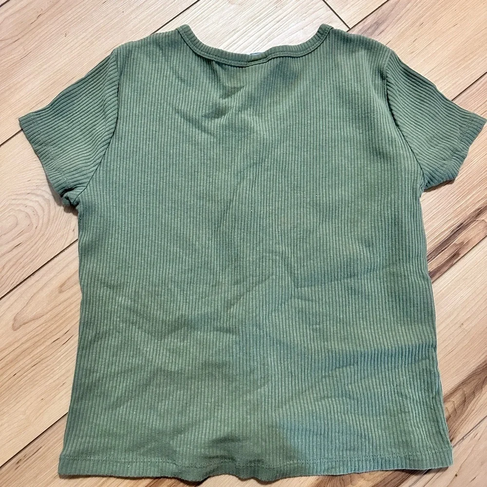 Old Navy short sleeve shirt