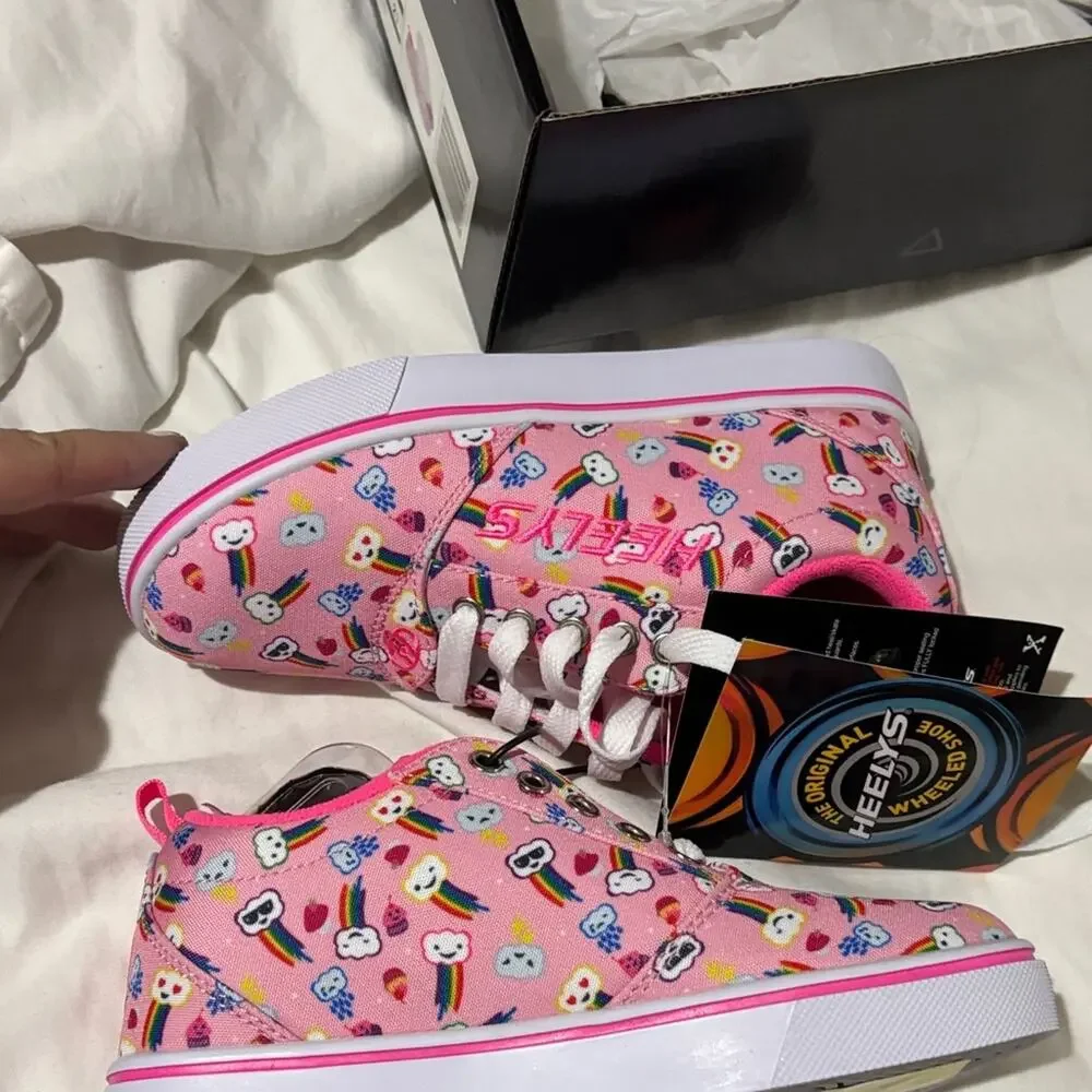 Heelys pink shoe