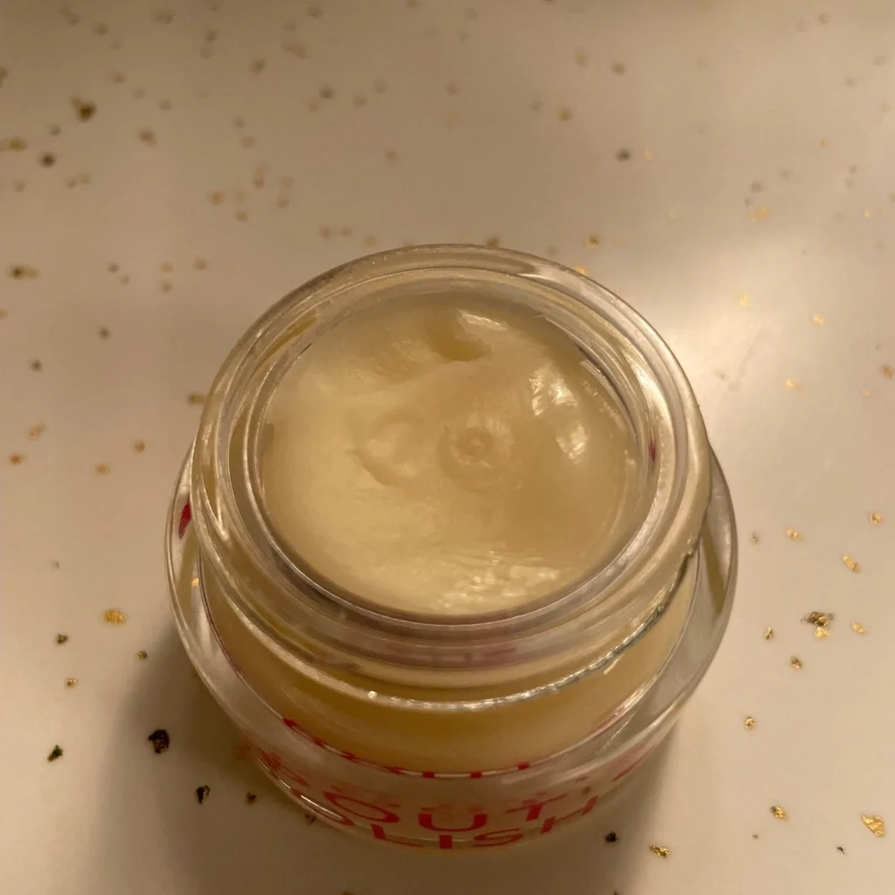Pacifica pout polish