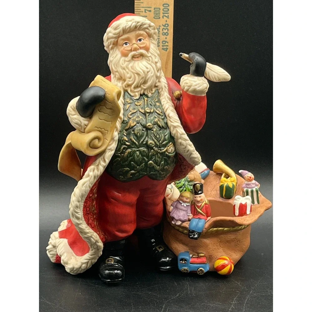 PartyLite Old World Santa Claus Figurine Tealight Holder Red Green P7262 Retired
