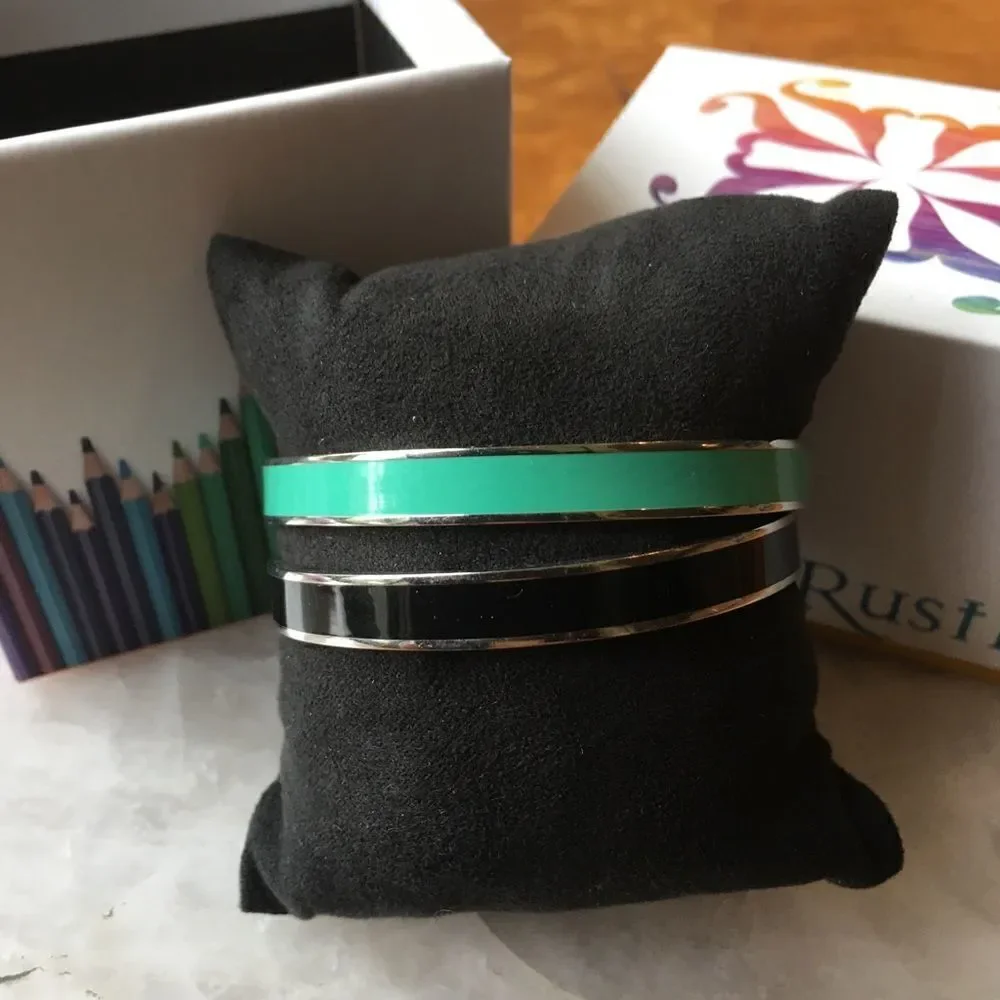 RUSTIC CUFF Regifters