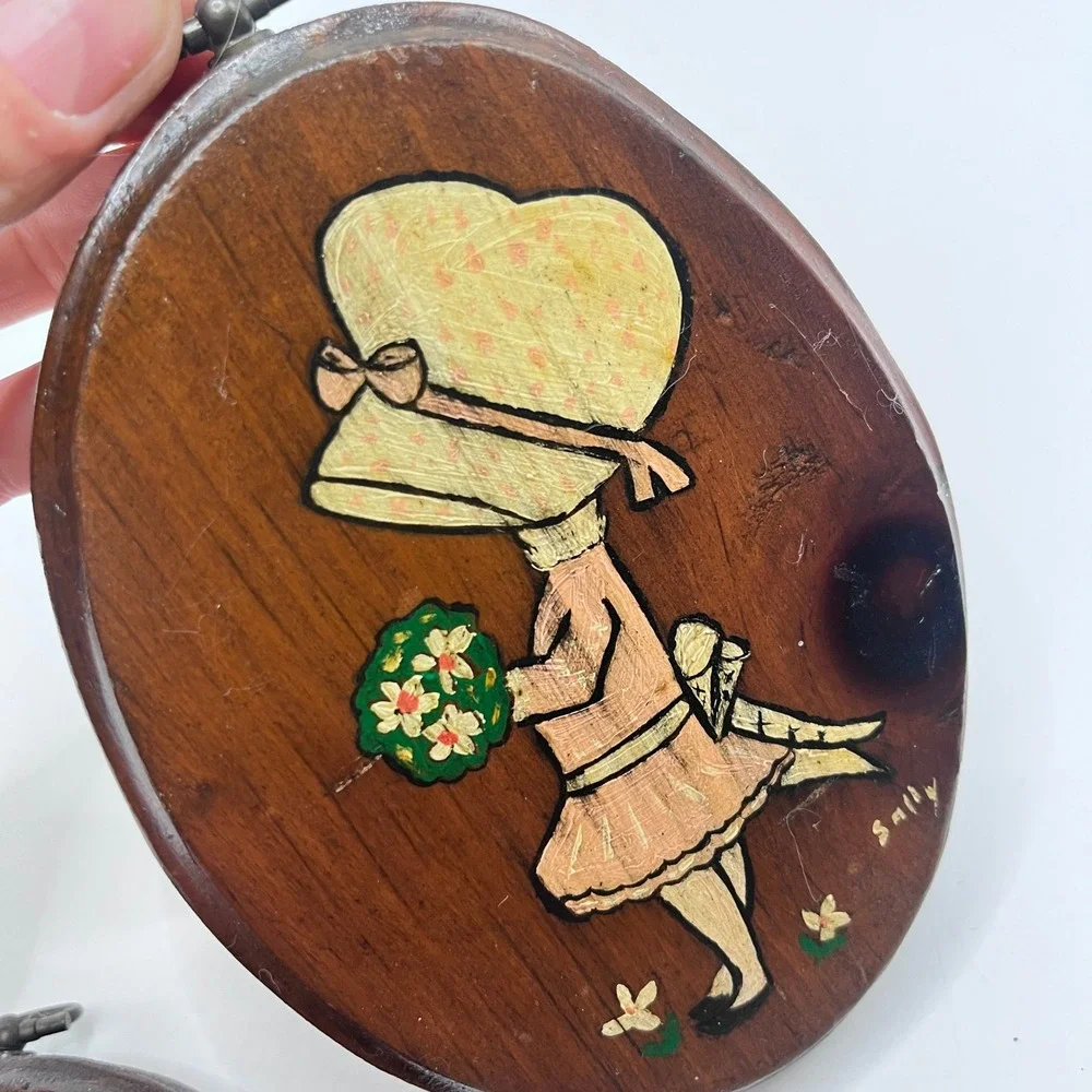 N/A vintage hand
