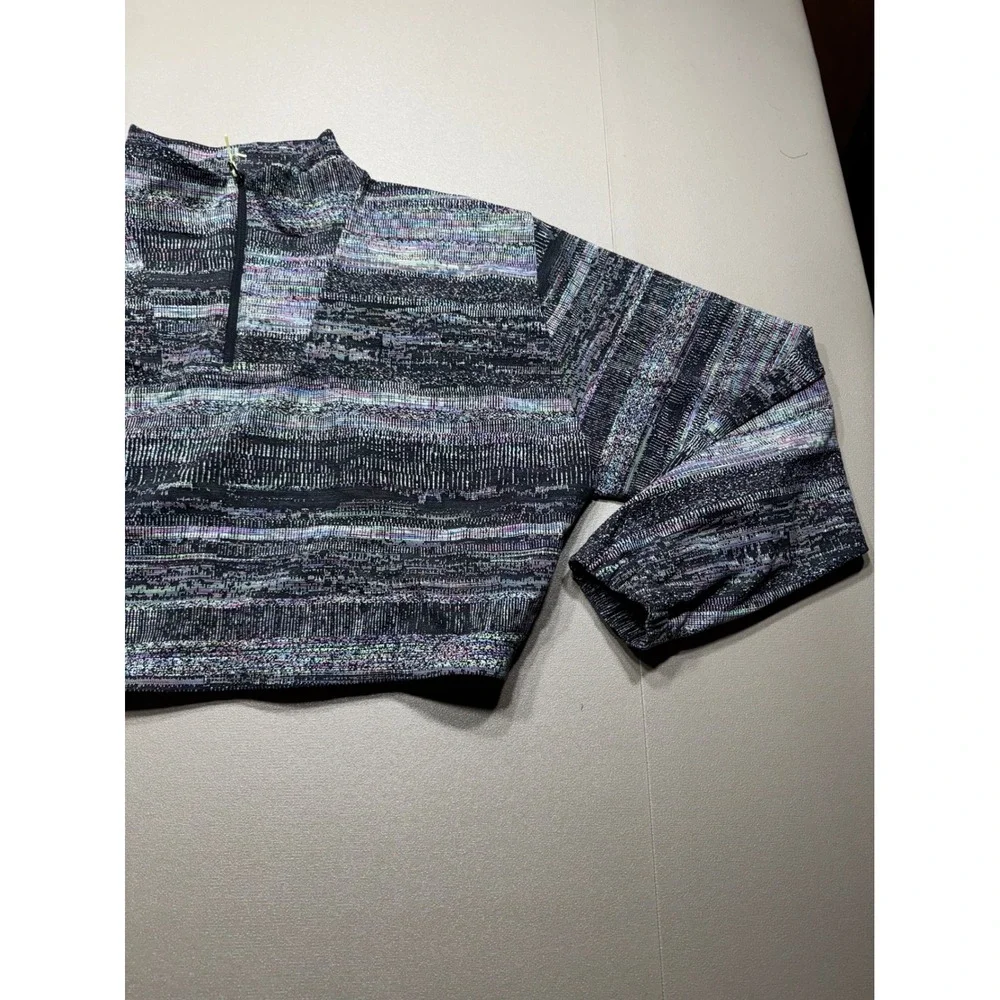 lululemon athletica cropped quarter