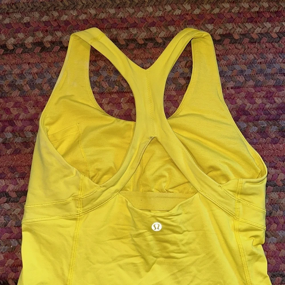 lululemon athletica euc no