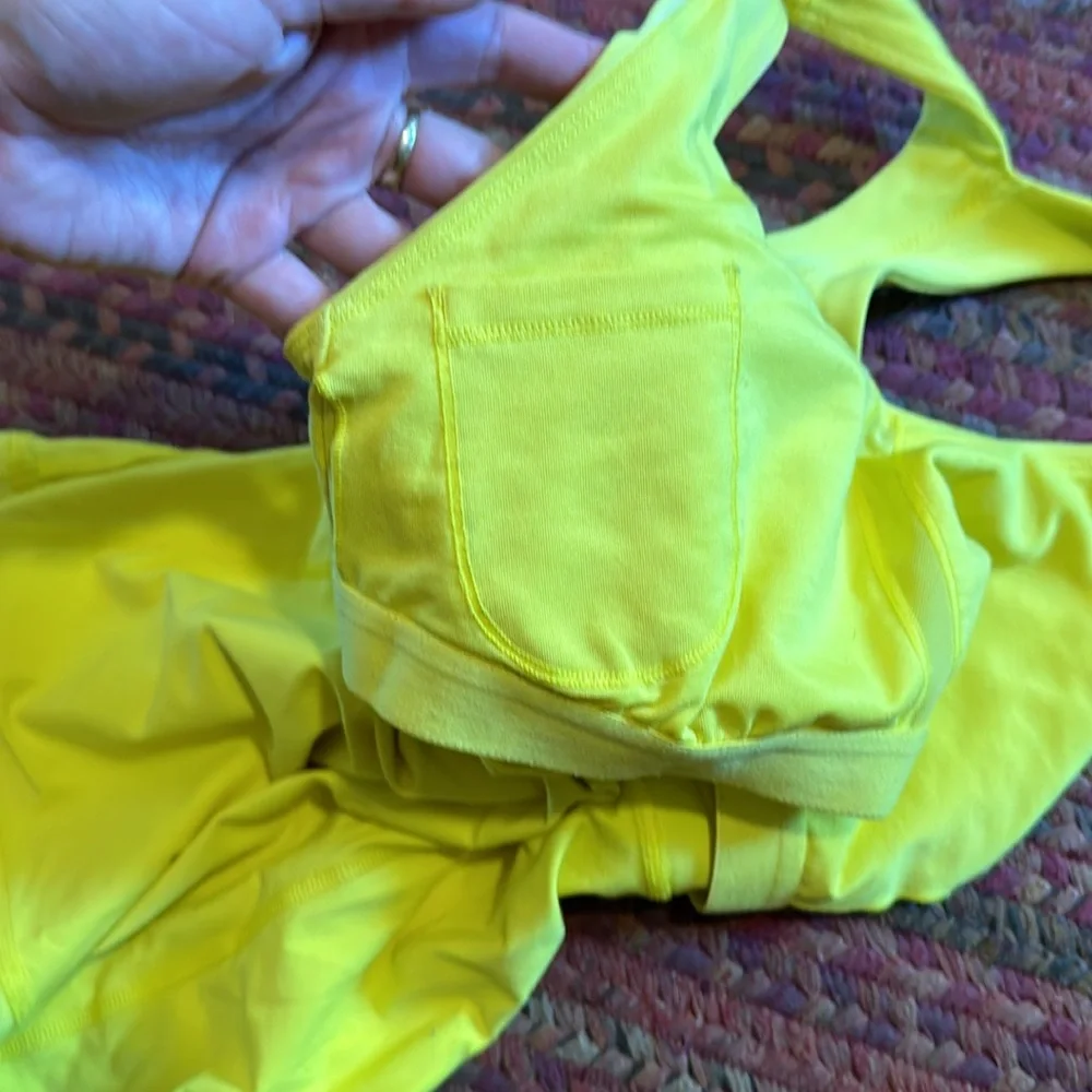 lululemon athletica euc no
