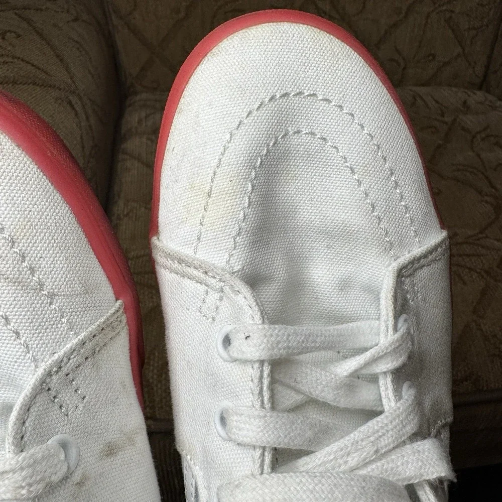 Vans couple marks
