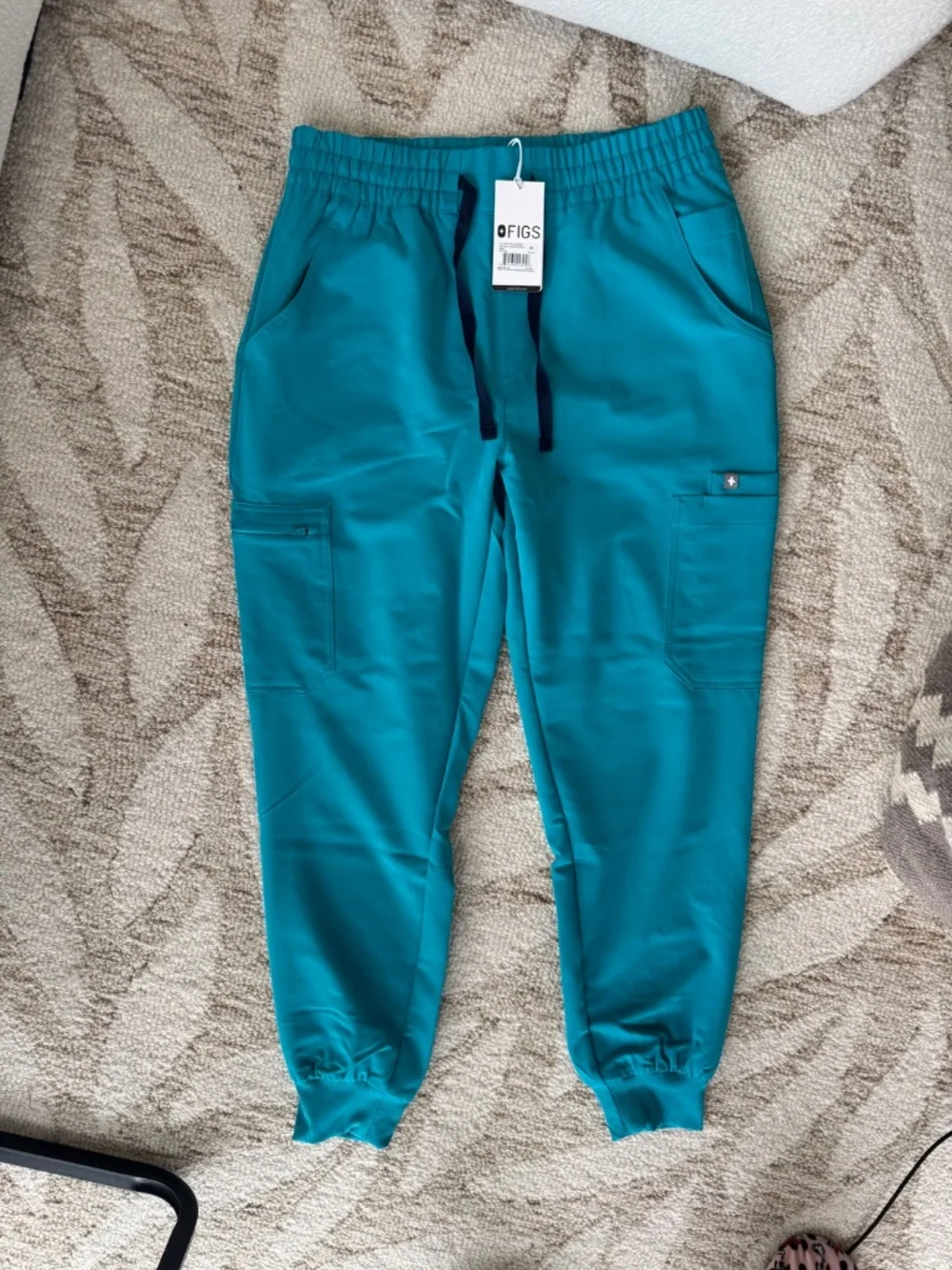 Figs patch jogger performance