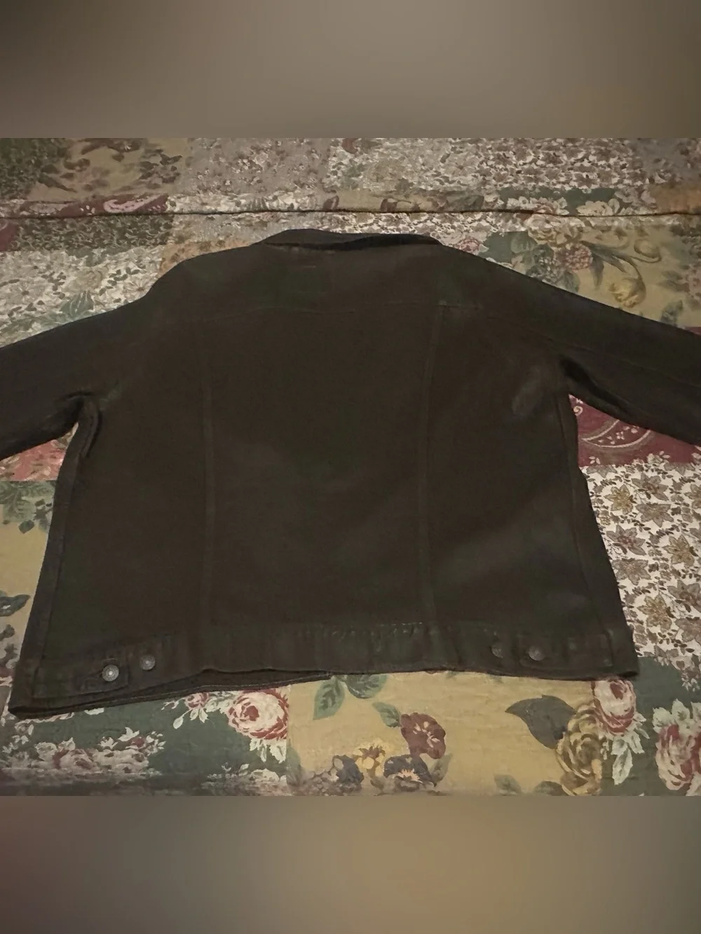 Levi’s relaxed fit men’s trucker jacket