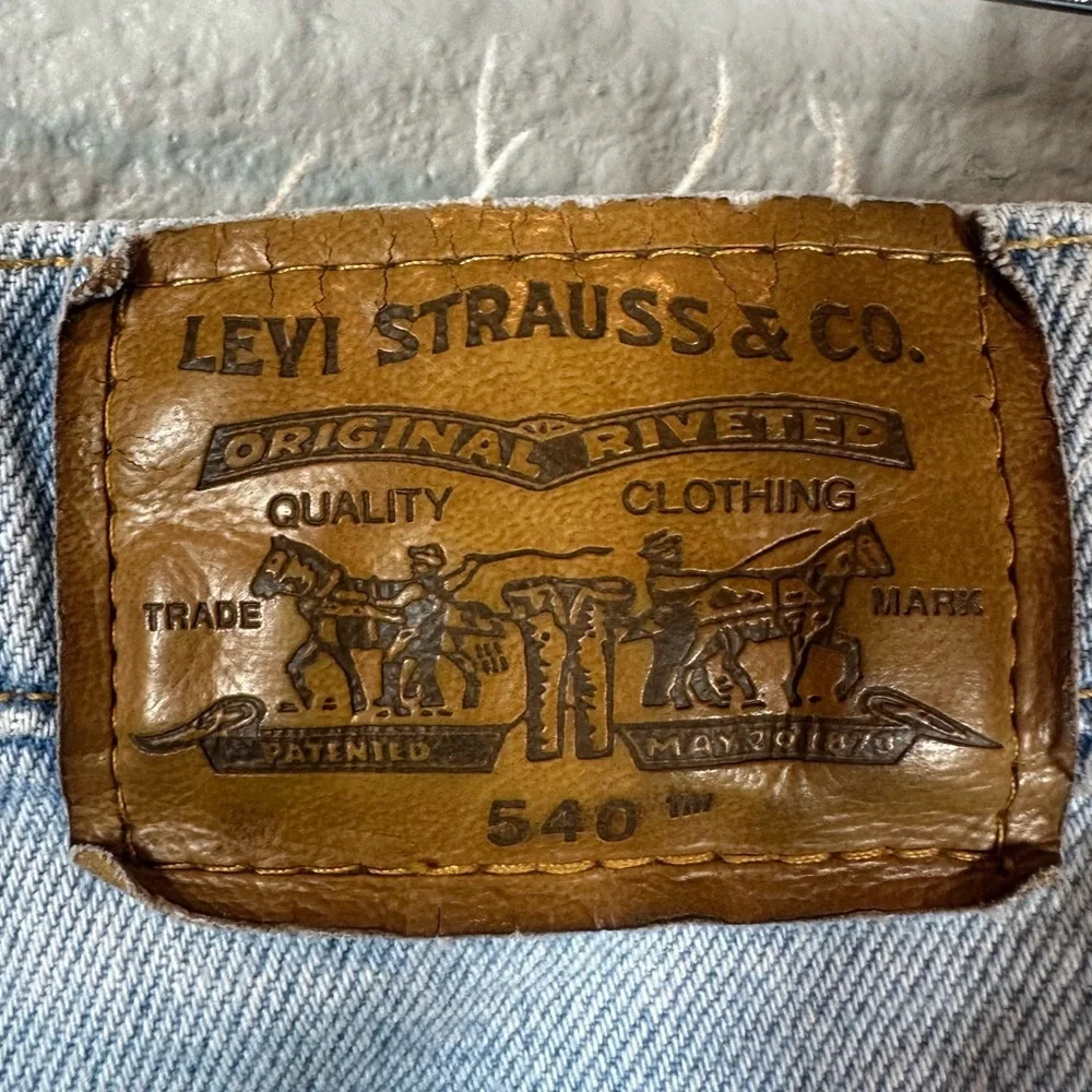 Levis very good