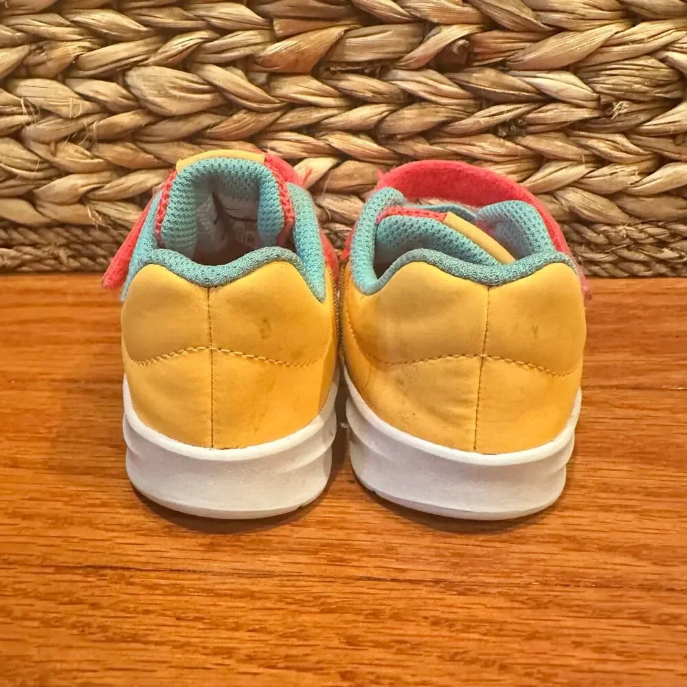 Nike Downshifter 8 Fade Sneakers sz 6 toddler Nike Sneakers